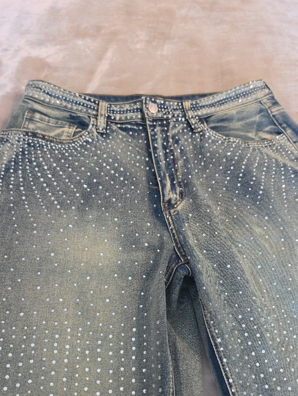 Women’s Rhinestone Detail Blue Jeans